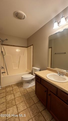 105 Long Pond Drive, Sneads Ferry, NC 28460