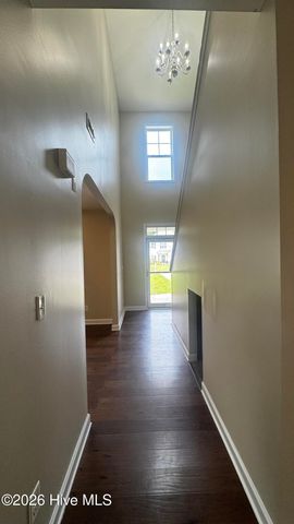 105 Long Pond Drive, Sneads Ferry, NC 28460