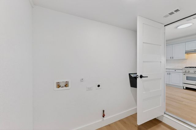 102 S Tillery Avenue, Dallas, TX 75211