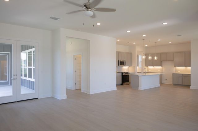 7409 Boyd Haven DR, Austin, TX 78744