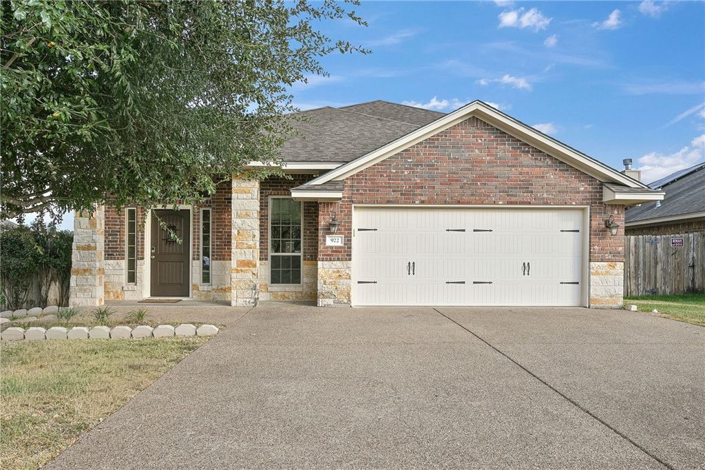 922 Dove Run Trail, College Station, TX 77845 — exterior