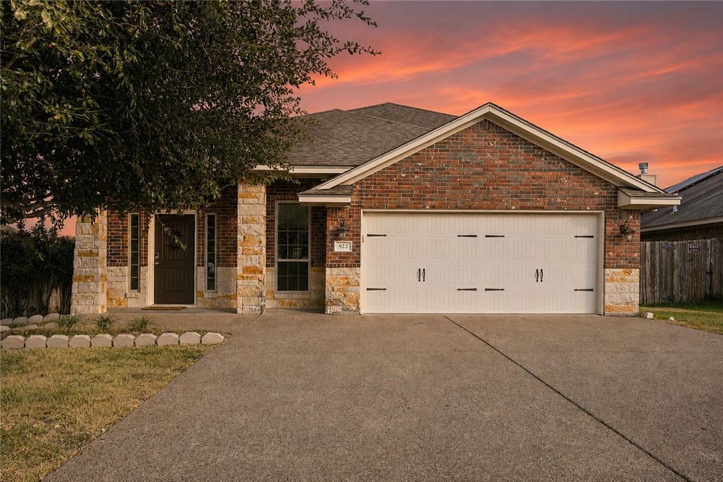 922 Dove Run Trail, College Station, TX 77845 — photo 2