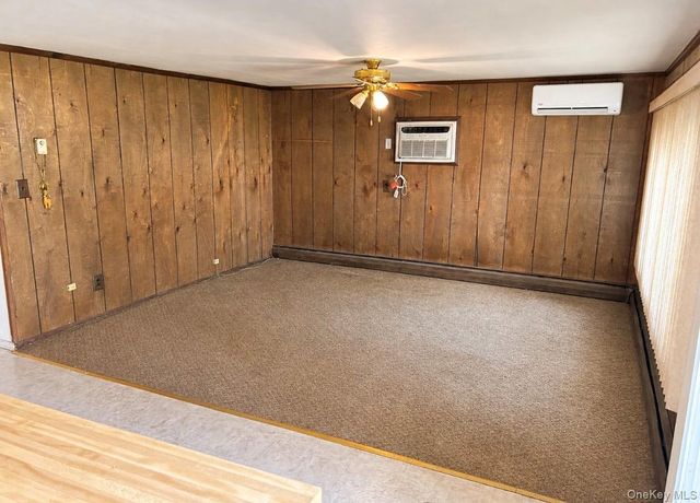 960 Linden Avenue, Westbury, NY 11590