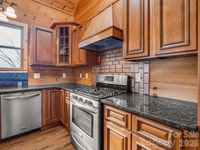 110 Chetan Way, Lake Lure, NC 28746