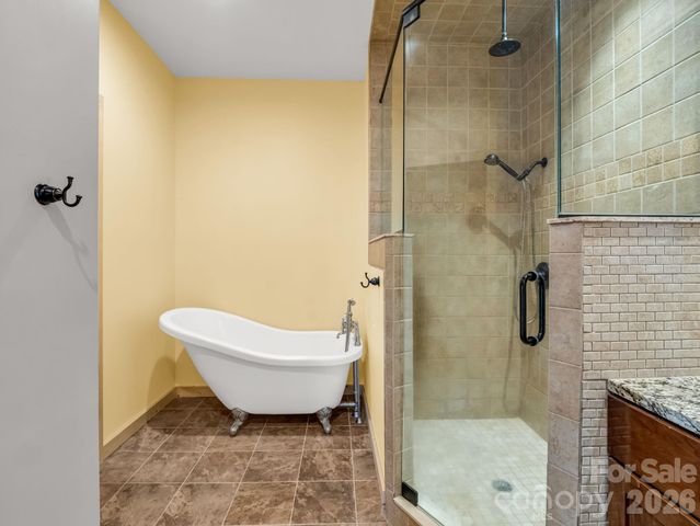 110 Chetan Way, Lake Lure, NC 28746