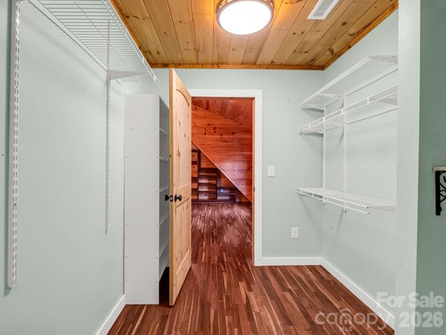 110 Chetan Way, Lake Lure, NC 28746