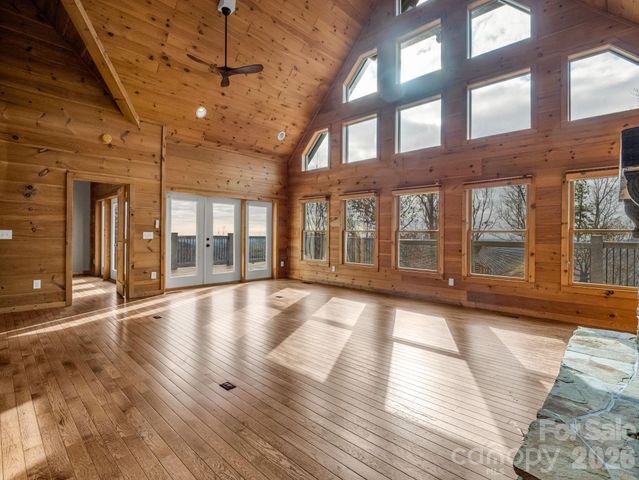 110 Chetan Way, Lake Lure, NC 28746