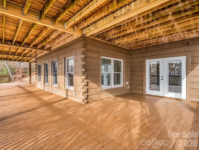 110 Chetan Way, Lake Lure, NC 28746