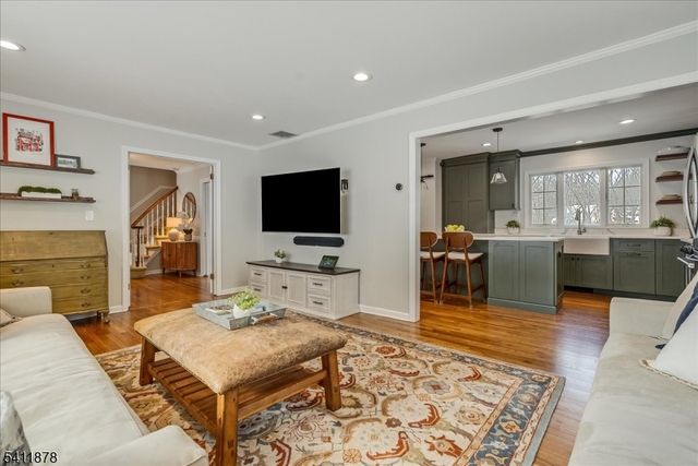 6 Thackery Ln, Mendham Twp., NJ 07945