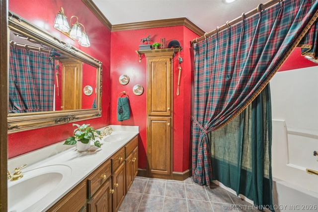 9835 E Shadowlake Drive, Claremore, OK 74017