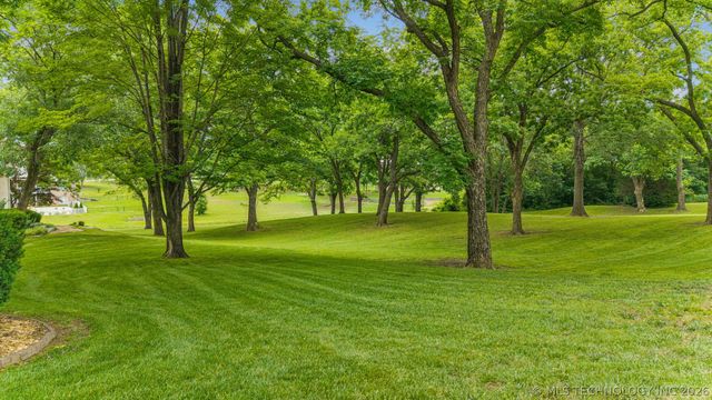 9835 E Shadowlake Drive, Claremore, OK 74017