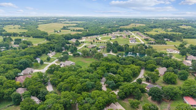 9835 E Shadowlake Drive, Claremore, OK 74017