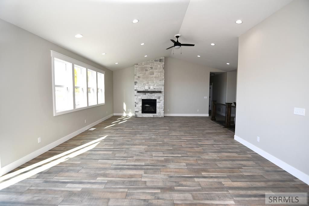 Image 11 of property listing at 185 N 3785 E, Rigby, ID 83442