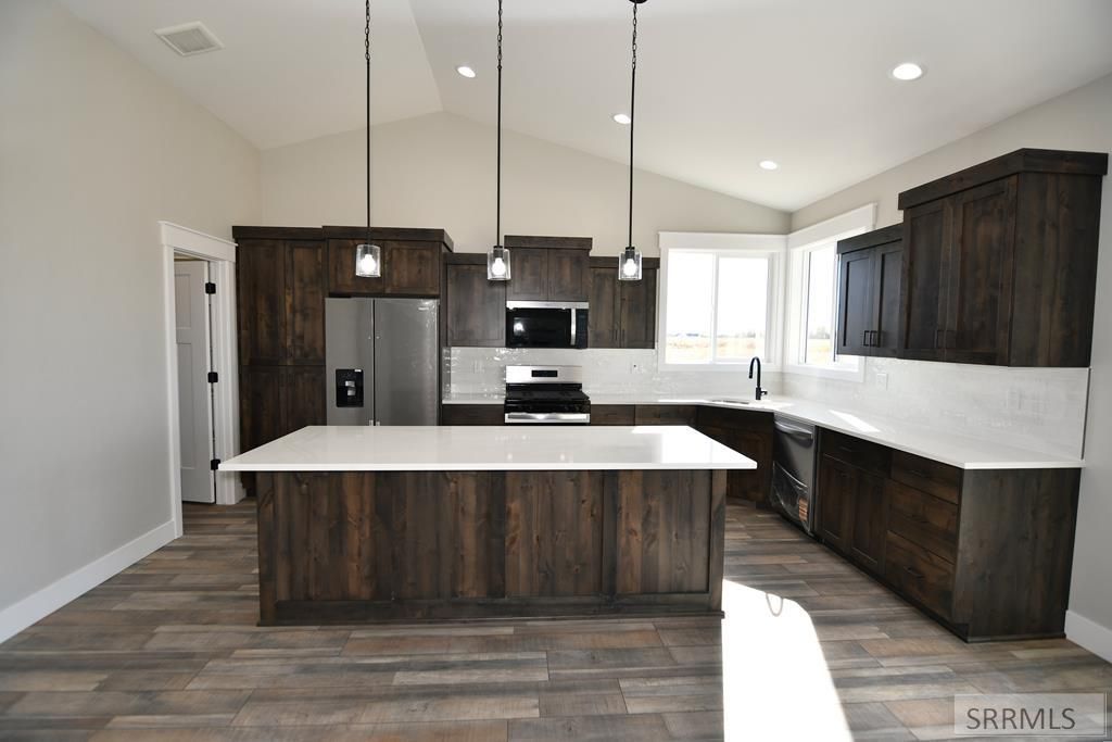 Image 17 of property listing at 185 N 3785 E, Rigby, ID 83442