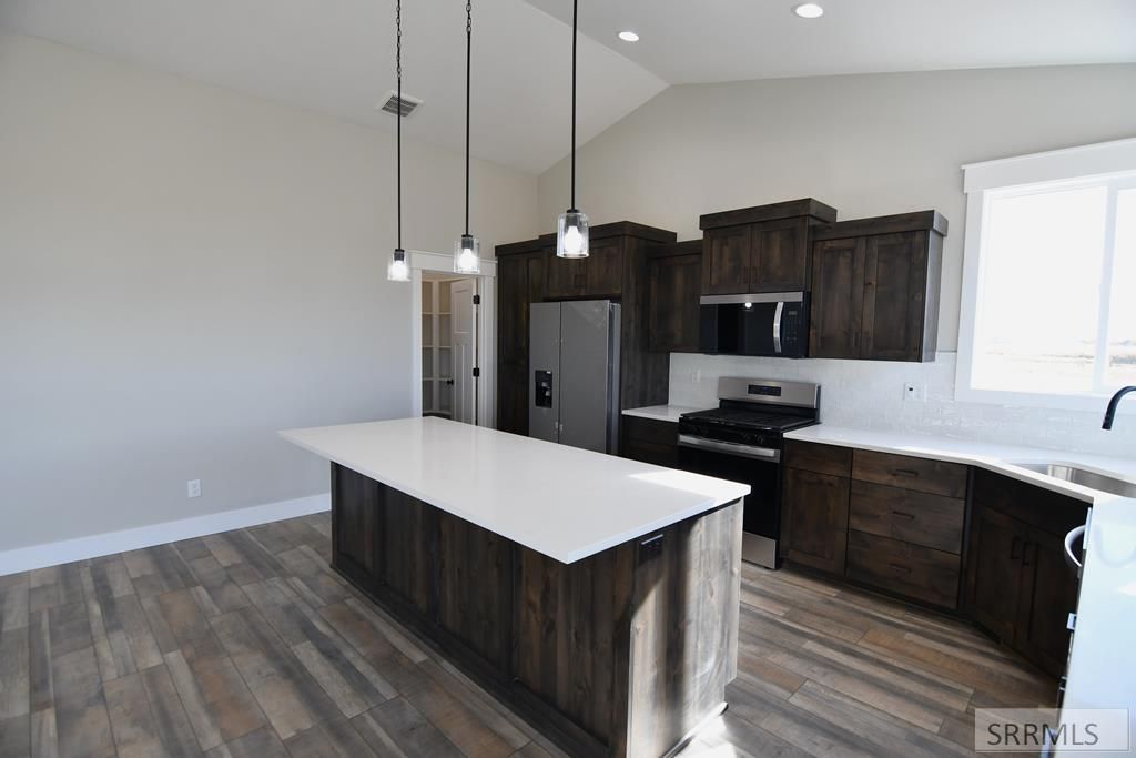 Image 18 of property listing at 185 N 3785 E, Rigby, ID 83442