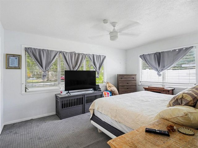 4304 MIDLAND ROAD, Sarasota, FL 34231