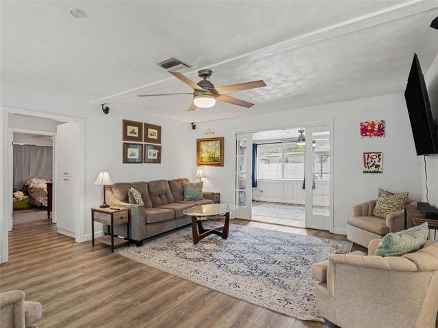 4304 MIDLAND ROAD, Sarasota, FL 34231