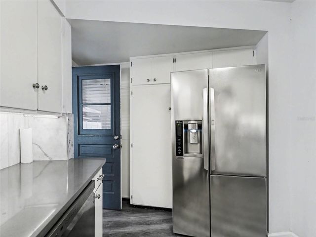4304 MIDLAND ROAD, Sarasota, FL 34231