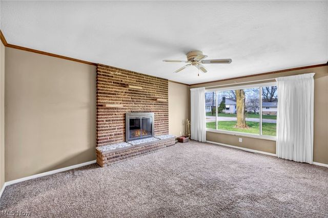 38592 Courtland Drive, Willoughby, OH 44094