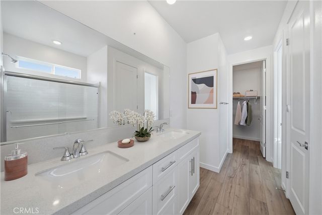 3248 E Avenue J-3, Lancaster, CA 93535