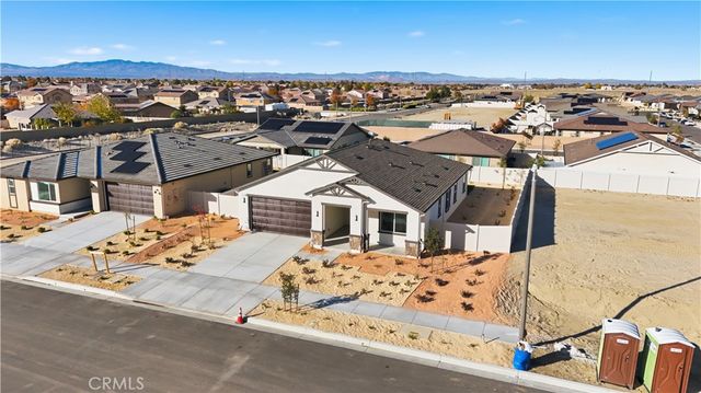 3248 E Avenue J-3, Lancaster, CA 93535