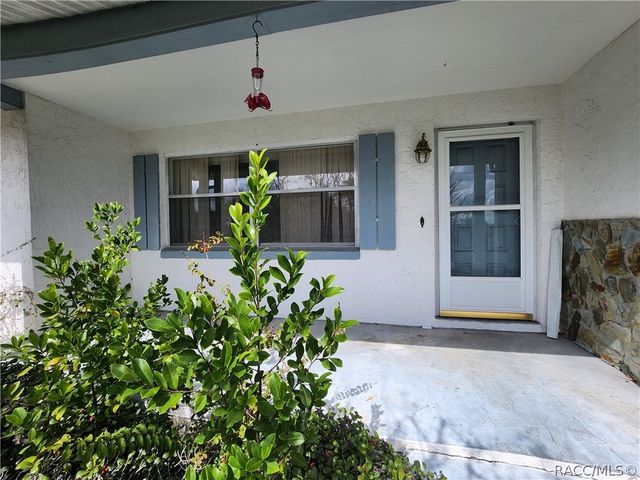 229 W Casurina Place, Beverly Hills, FL 34465