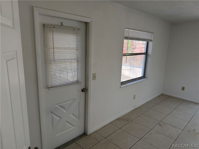 229 W Casurina Place, Beverly Hills, FL 34465