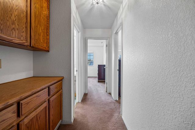 1542 Corgiat Dr, Newman, CA 95360