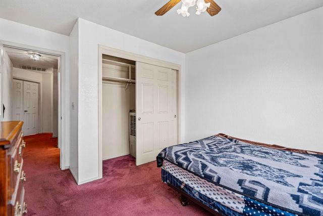 1542 Corgiat Dr, Newman, CA 95360