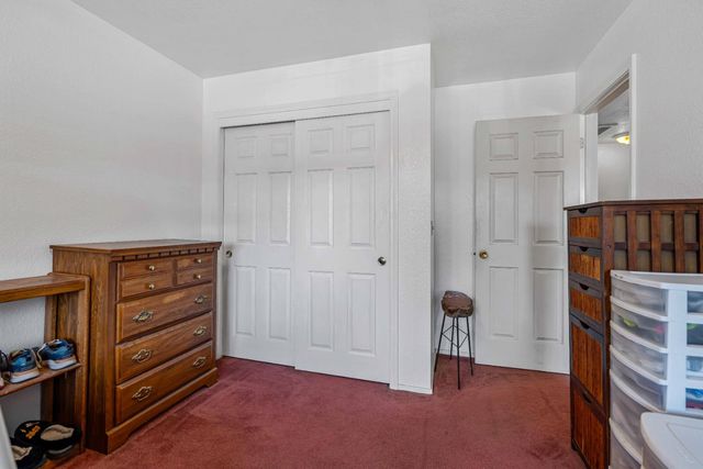 1542 Corgiat Dr, Newman, CA 95360