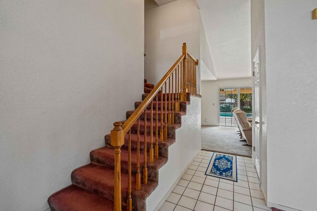 1542 Corgiat Dr, Newman, CA 95360