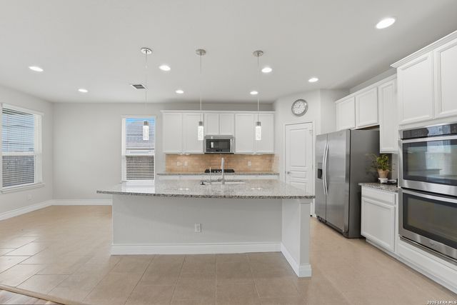 2754 Ridge Heights, New Braunfels, TX 78130