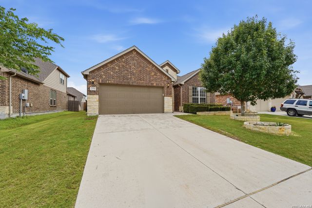 2754 Ridge Heights, New Braunfels, TX 78130