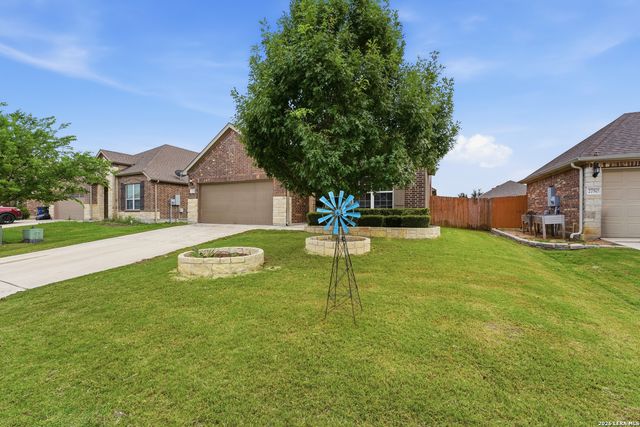 2754 Ridge Heights, New Braunfels, TX 78130