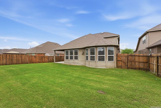 2754 Ridge Heights, New Braunfels, TX 78130