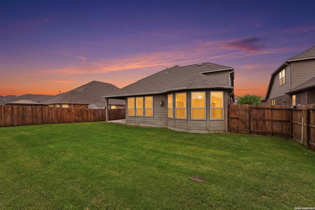 2754 Ridge Heights, New Braunfels, TX 78130