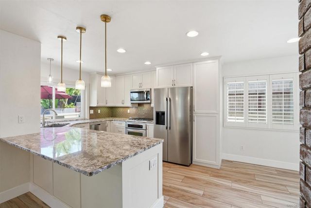 3022 Azahar Court, Carlsbad, CA 92009