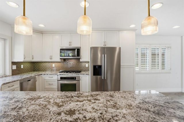 3022 Azahar Court, Carlsbad, CA 92009