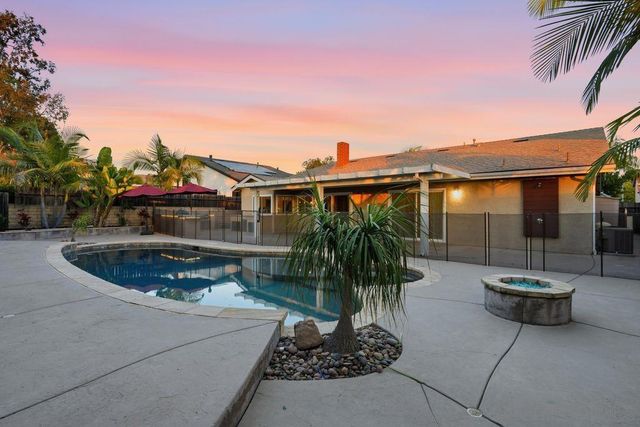 3022 Azahar Court, Carlsbad, CA 92009