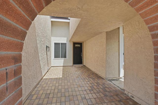 3022 Azahar Court, Carlsbad, CA 92009