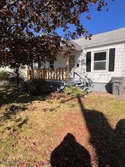 834 Cambridge Avenue, Youngstown, OH 44502