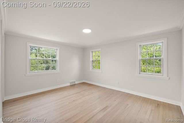330 N Cranbrook Cross Road, Bloomfield Hills, MI 48301