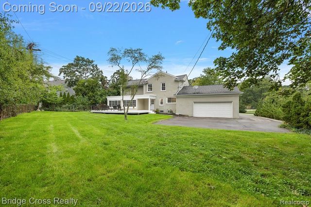 330 N Cranbrook Cross Road, Bloomfield Hills, MI 48301