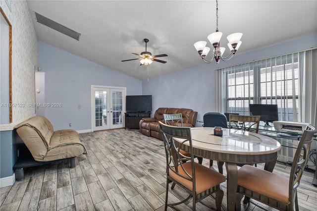 2104 Winslow Drive 2104, Orlando, FL 32812