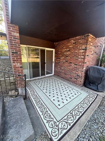 3060 N River Road NE K15, Warren, OH 44483