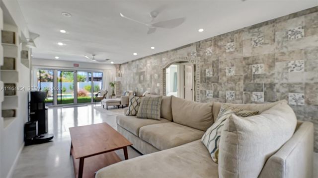 1311 Pierce Street, Hollywood, FL 33019