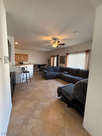 4532 Silverado Sage Avenue, Las Vegas, NV 89115