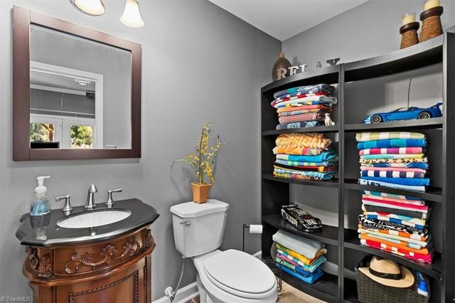 6038 & 0 Old Orchard Road, Kernersville, NC 27284