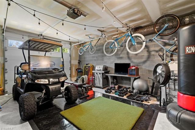 6038 & 0 Old Orchard Road, Kernersville, NC 27284