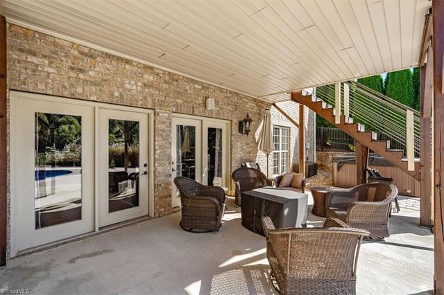 6038 & 0 Old Orchard Road, Kernersville, NC 27284